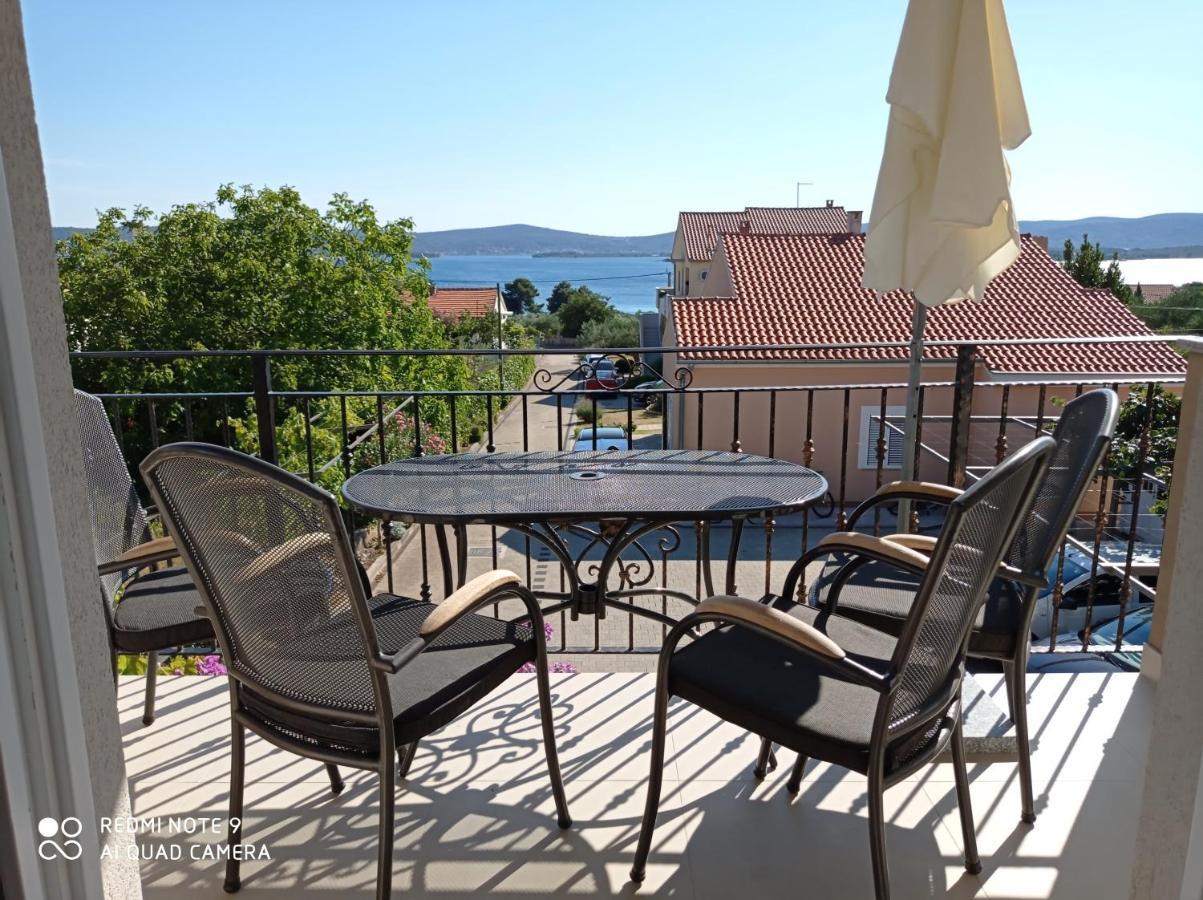 Apartments Vodopija 300M To The Beach Sveti Filip i Jakov Eksteriør bilde