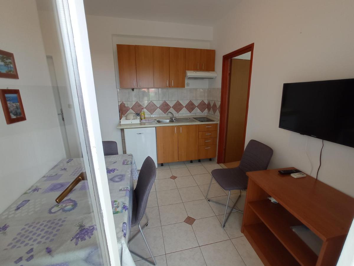 Apartments Vodopija 300M To The Beach Sveti Filip i Jakov Eksteriør bilde