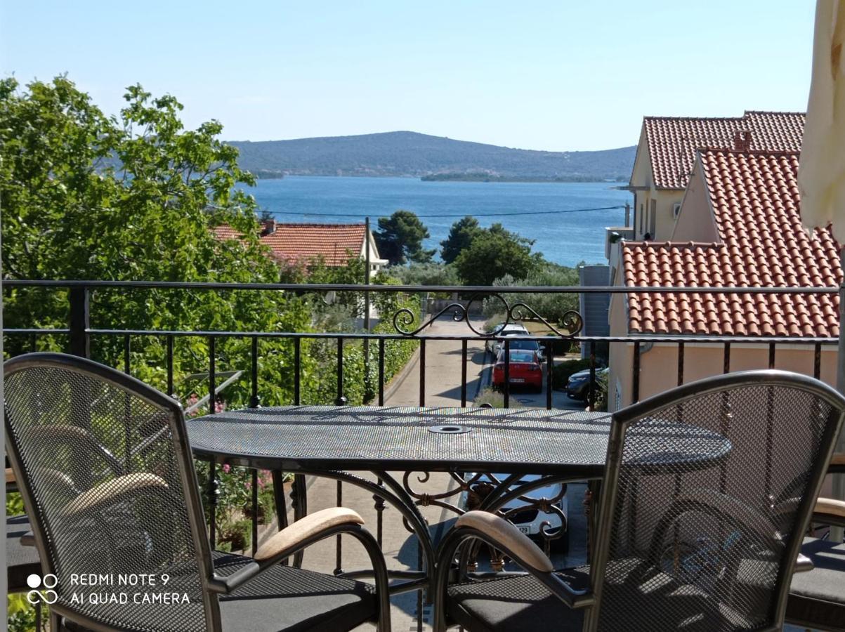 Apartments Vodopija 300M To The Beach Sveti Filip i Jakov Eksteriør bilde