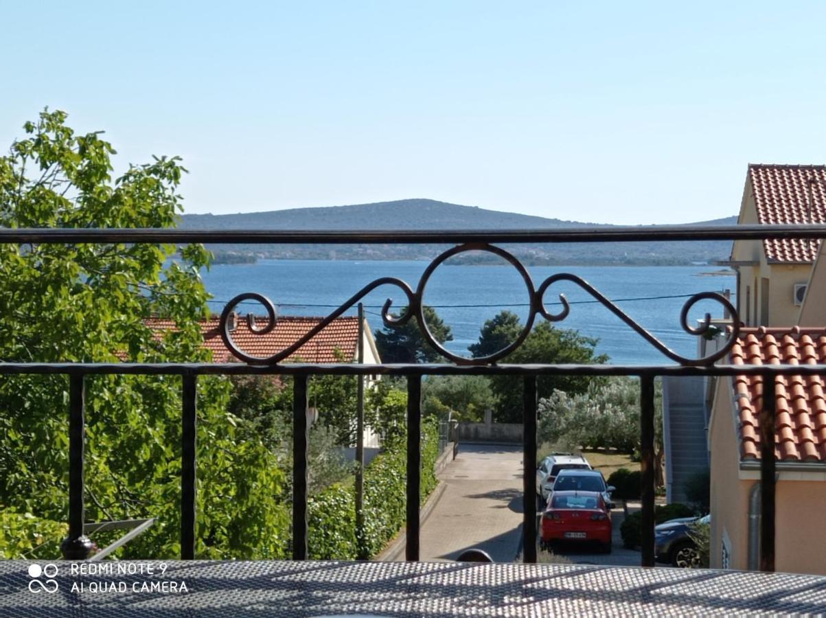 Apartments Vodopija 300M To The Beach Sveti Filip i Jakov Eksteriør bilde