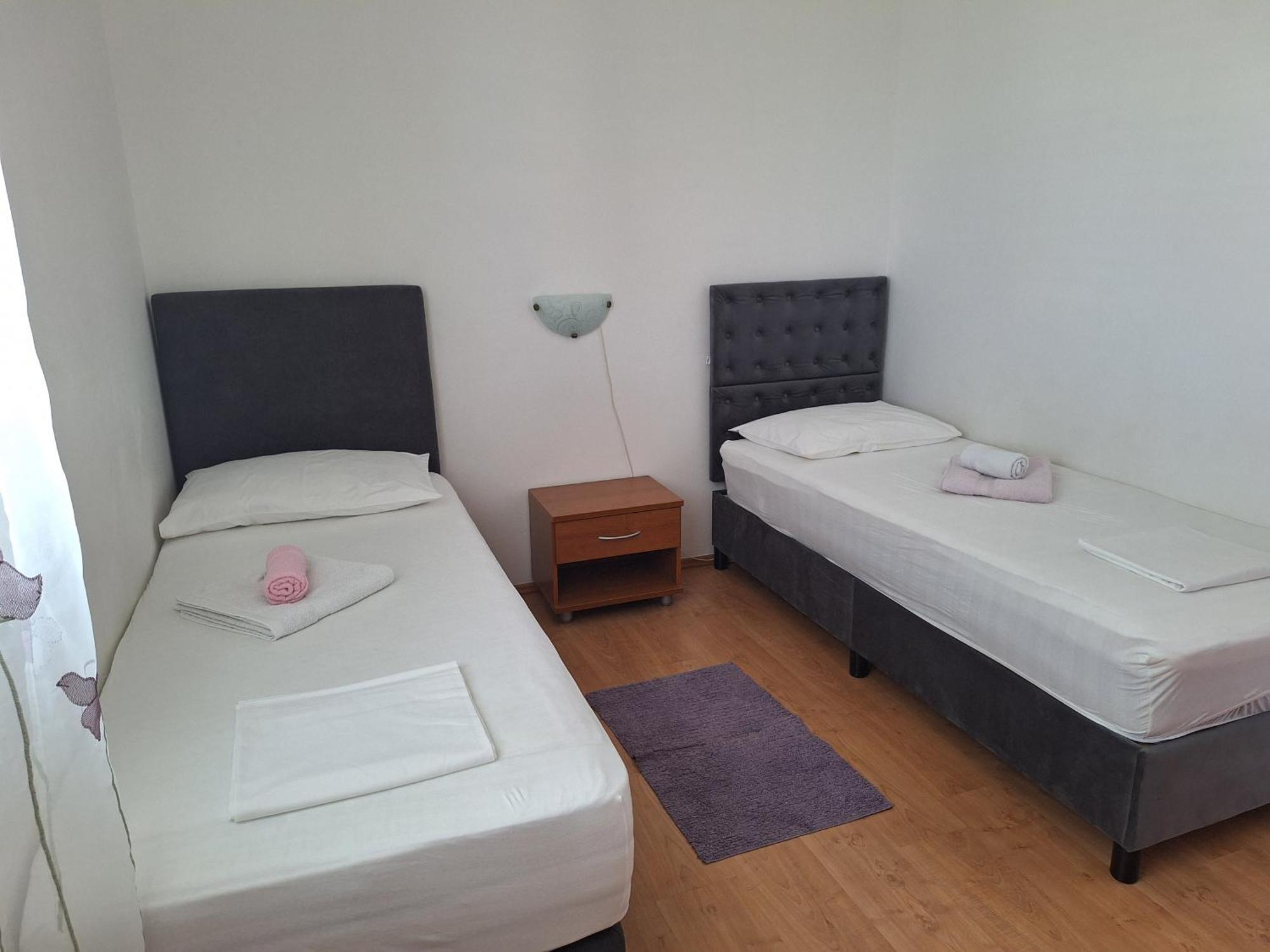 Apartments Vodopija 300M To The Beach Sveti Filip i Jakov Rom bilde