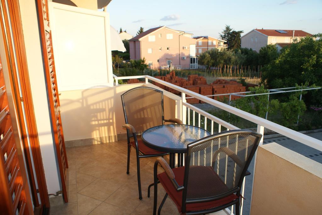 Apartments Vodopija 300M To The Beach Sveti Filip i Jakov Eksteriør bilde