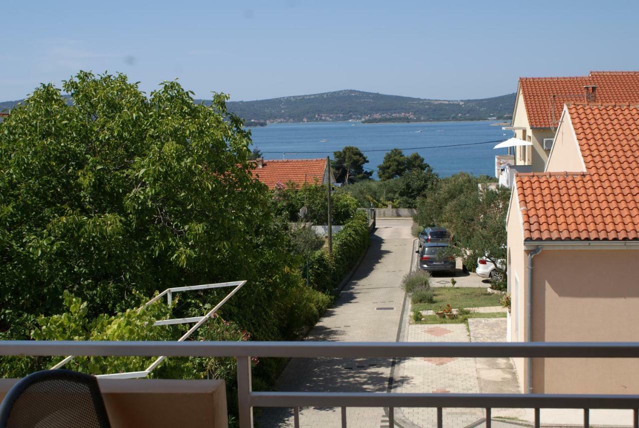 Apartments Vodopija 300M To The Beach Sveti Filip i Jakov Eksteriør bilde