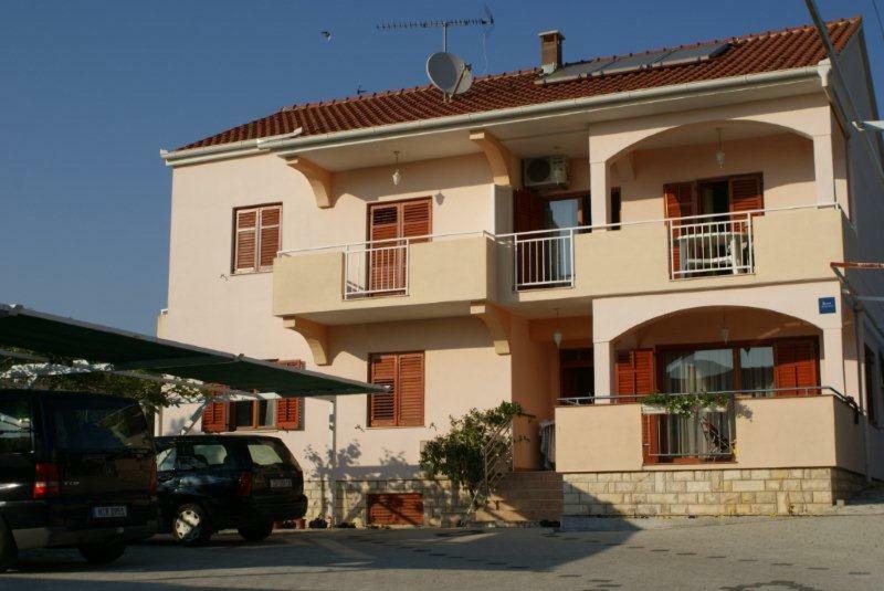 Apartments Vodopija 300M To The Beach Sveti Filip i Jakov Eksteriør bilde